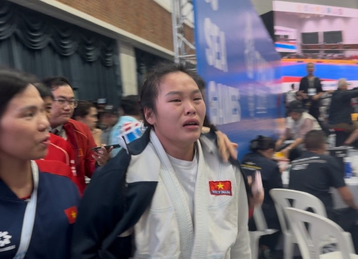 vo si viet nam bat khoc khi mat hcv sea games 33