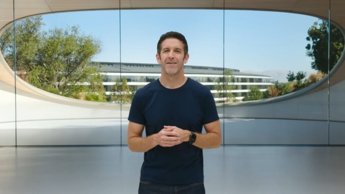 John-Ternus-in-Apple-Observatory-1020x574