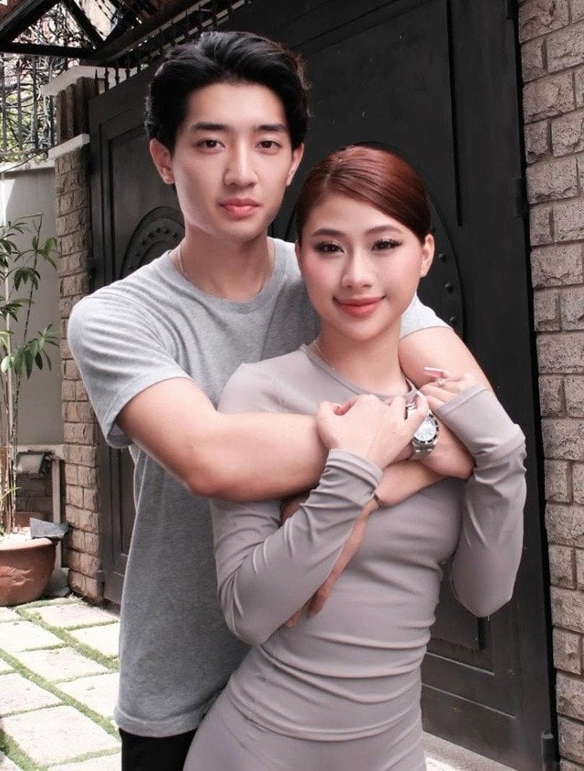 12-1783811360-than-the-khung-cua-ban-trai-louis-pham-truoc-khi-lo-clip-nhay-cam-tung-nhieu-lan-gay-nhuc-mat-063333lo-than-the-khung-cua-ban-trai-louis-pham-truoc-khi-lo-clip-nhay-cam063333-up