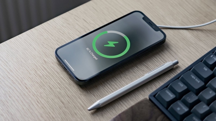 The-best-iPhone-13-fast-chargers
