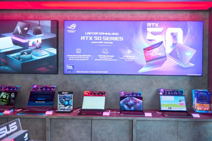 ASUS Exclusive Store TP-Hồ Chí Minh14