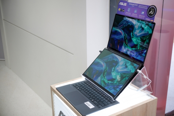 ASUS Exclusive Store TP-Hồ Chí Minh19