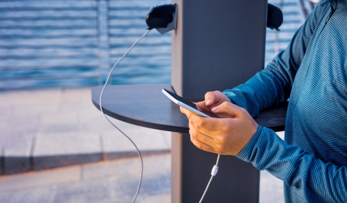 public-charger-for-phone