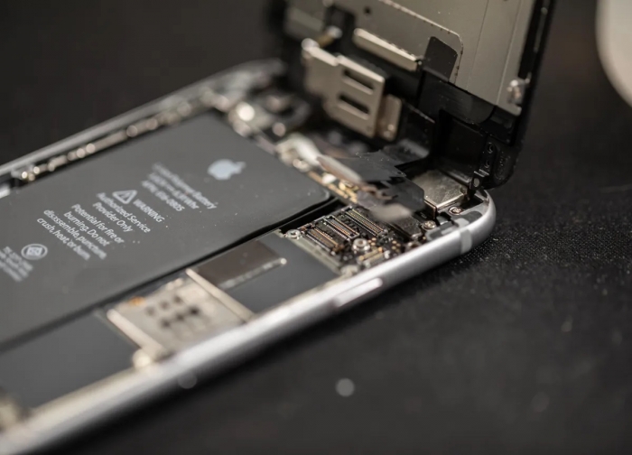 iphone-battery-replace-5-jpg copy
