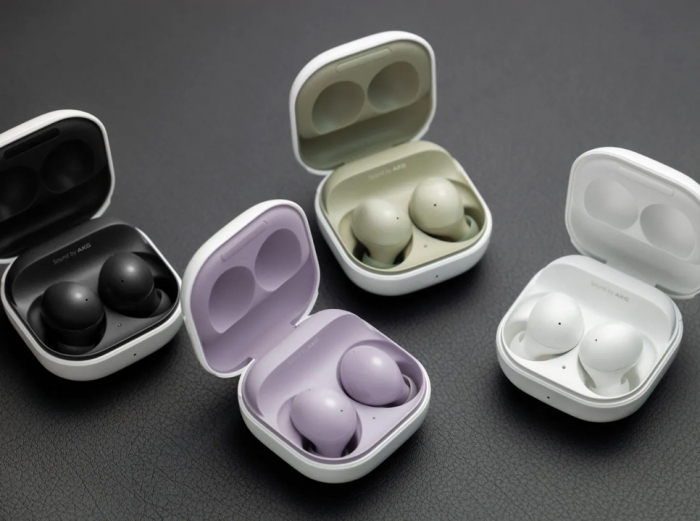 02-02-berry-family-01-galaxybuds2-family-graphite-white-olive-lavender-h-jpg