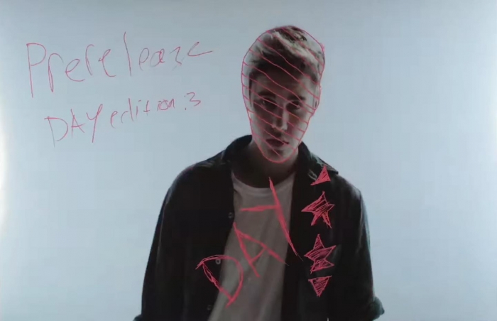 Cdm-discovers-justin-bieber-releases-sos-signal-through-a-series-of-details-in-the-mv-wherea-are-u-now-8