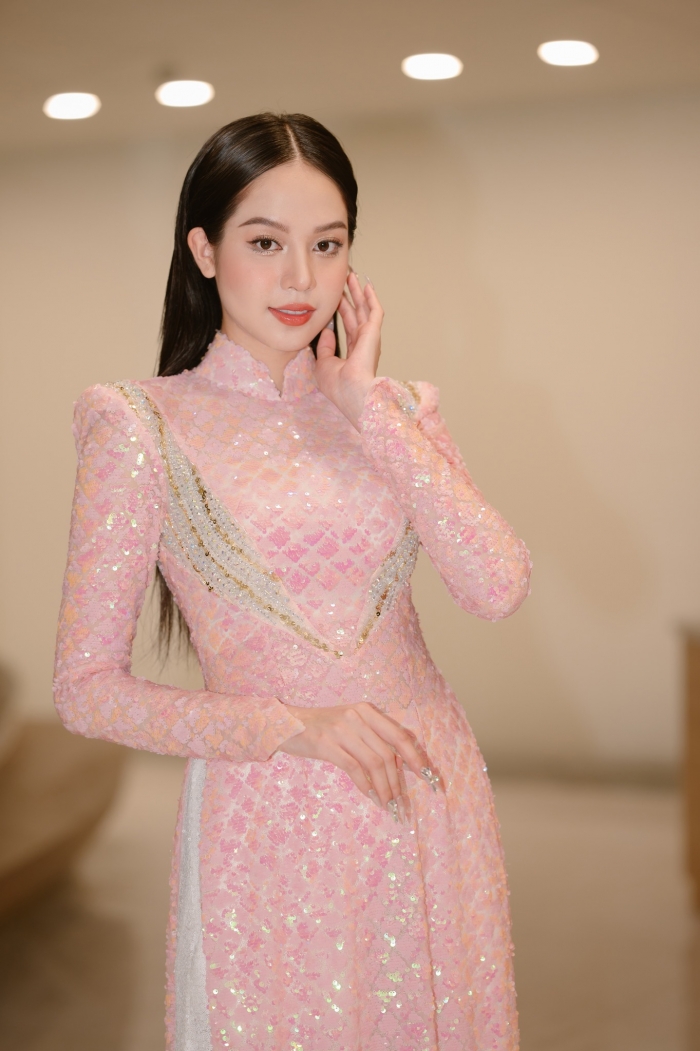 Netizen-co-phan-ung-khong-ngo-khi-hh-thanh-thuy-thang-than-chia-ra-nhung-diem-da-can-thiep-tham-my-3