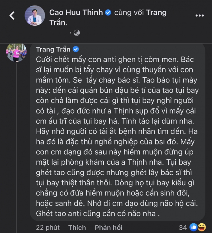 Bac-si-thinh-bi-tay-chay-khi-dang-than-mat-ben-trang-tran-phan-ung-cua-cuu-nguoi-mau-gay-sot