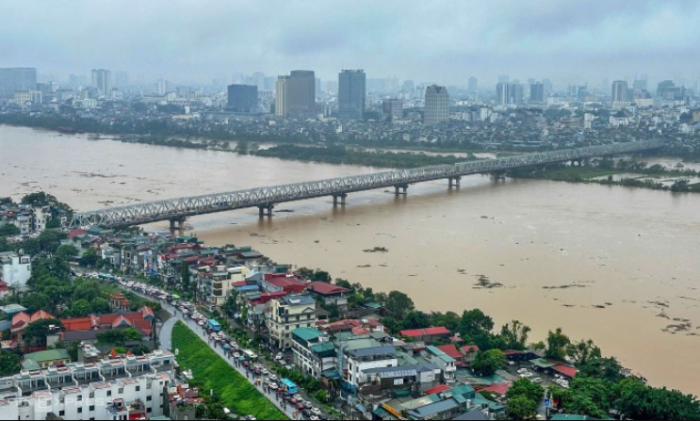 Danh-sach-40-cay-cau-dang-cam-cac-phuong-tien-luu-thong-o-ha-noi-2