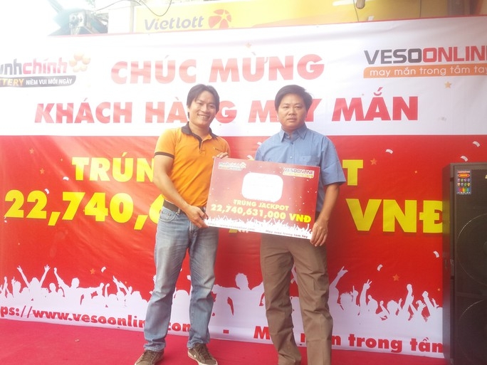 Cuoc-song-hien-tai-cua-nguoi-dan-ong-2-lan-cong-khai-danh-tinh-khi-den-nhan-thuong-vietlott