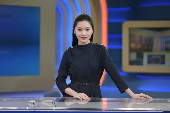 Danh-tinh-co-gai-duoc-cau-hon-bang-200-drone-tien-ty-la-btv-xinh-nhat-vtv-so-huu-voc-dang-an-tuong-7