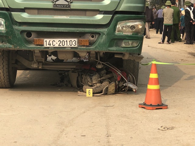 Netizen-xot-xa-khi-biet-tinh-trang-cua-nguoi-con-trai-ut-trong-vu-tai-nan-3-me-con-tu-vong-o-nghe-an