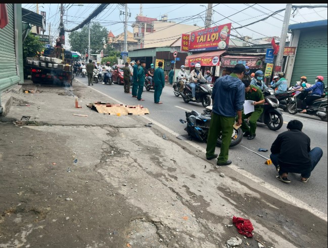 tphcm-hien-truong-am-anh-vu-tai-xe-xe-tai-di-nguoc-chieu-khien-mot-nguoi-di-xe-may-tu-vong-tai-cho-3