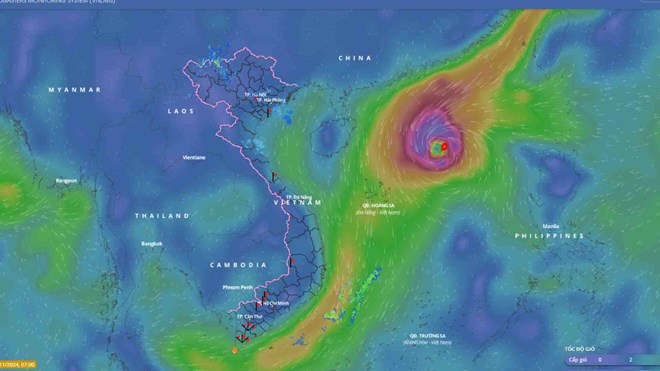 dien-bien-moi-nhat-cua-bao-so-7-huong-ve-dao-hoang-sa-suc-gio-tam-bao-150-166km-h-giat-cap-17