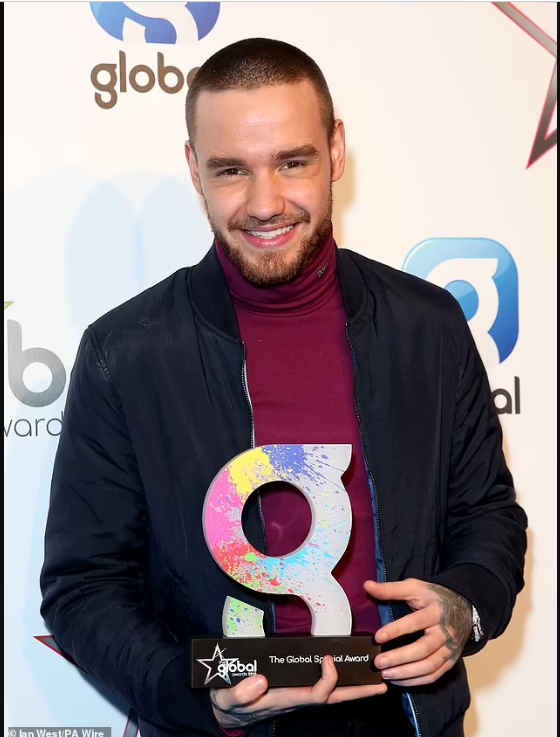 Liam-payne-da-phai-chiu-cu-soc-lon-truoc-khi-qua-doi-o-khach-san-vai-ngay-3