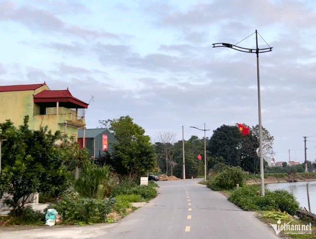 Ly-do-dien-tich-dat-cua-mot-ho-dan-tu-2000m2-giam-con-400m2-sau-sap-nhap-da-xay-nha-o-hon-800m2