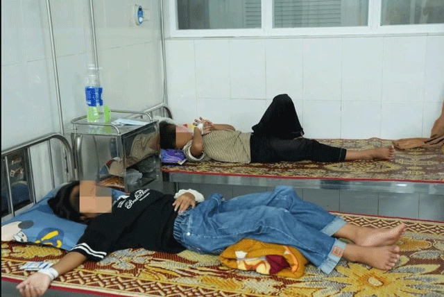 vu-75-hoc-sinh-nghi-ngo-doc-o-qaung-tri-pho-hieu-truong-se-tro-lai-cong-tac-vao-ngay-13-11-ly-do-gay-xon-xao-3