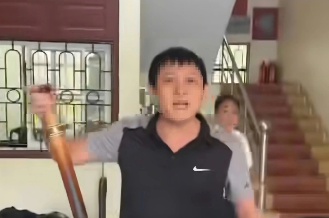 Cong-an-vao-cuoc-vu-can-bo-thue-tay-cam-dieu-cay-giong-dieu-gay-gat-xung-may-tao-voi-dan-2