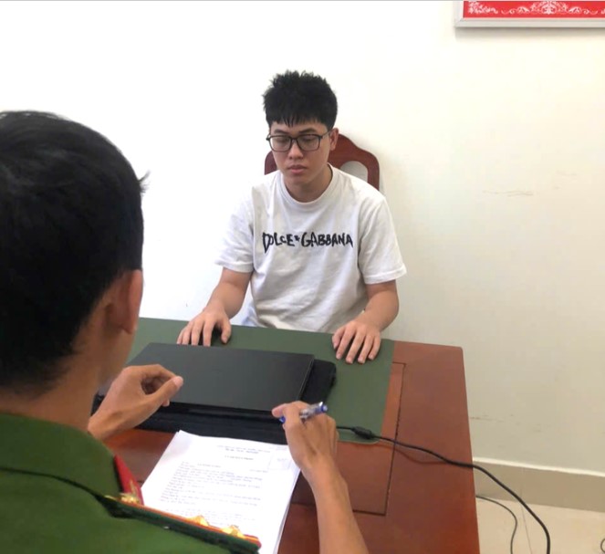 Vach-tran-chieu-tro-nop-1-ty-trung-10-ty-ly-do-nguoi-dan-ong-tin-de-chuyen-tien-trong-tich-tac