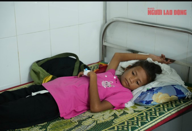 sau-su-co-40-hoc-sinh-nhap-vien-nghi-ngo-doc-laot-giao-vien-ky-don-to-cao-nu-pho-hieu-truong-2