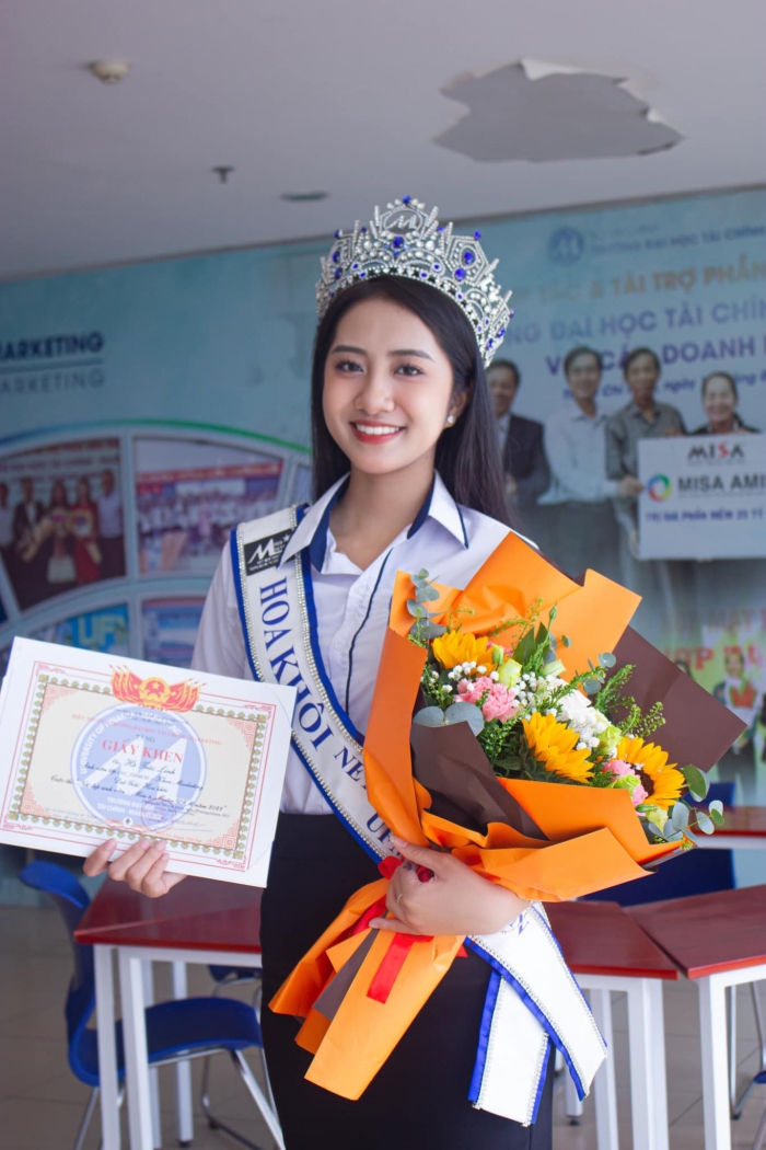 tat-ca-nhung-thong-tin-chi-tiet-ve-hoa-hau-viet-nam-2024-he-lo-gia-canh-it-ai-biet-cua-ha-truc-linh-9