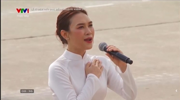 xuc-dong-truoc-clip-be-gai-7-tuoi-my-tam-cung-80-nghe-si-hat-ket-man-le-dieu-binh-dieu-hanh-2-9-4