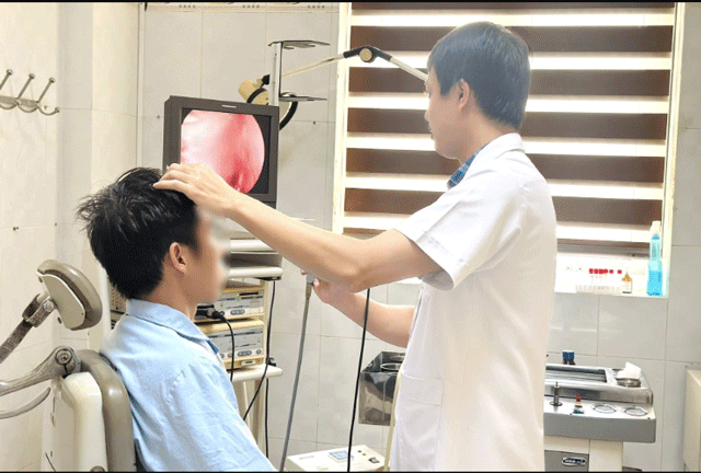 Am-anh-canh-nam-thanh-nien-bi-mui-khoan-dai-8cm-dam-xuyen-hoc-mui-tinh-hinh-hien-tai-cua-benh-nhan-1