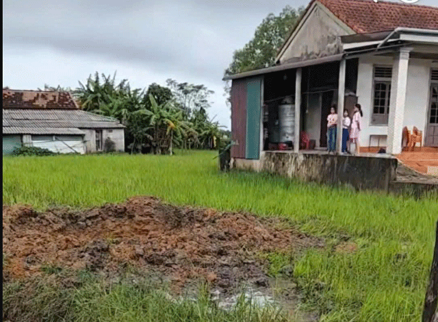 Vu-no-gay-am-anh-o-quang-tri-tieng-no-vang-troi-tao-ho-sau-2-3-m-he-lo-nguyen-nhan-dang-sau-2