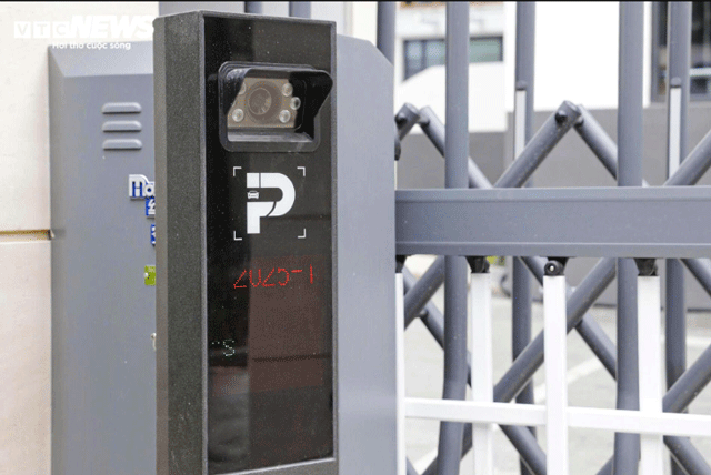 Can-canh-dien-mao-moi-khang-trang-cua-nha-ma-300-kim-ma-ai-di-qua-cung-phai-tram-tro-ngam-nhin-7