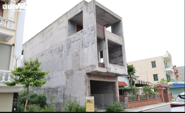 Vu-1-lo-dat-cap-2-so-do-o-hai-phong-kho-chu-xay-nha-sap-hoan-thien-phai-bo-hoang-di-thue-tro-o