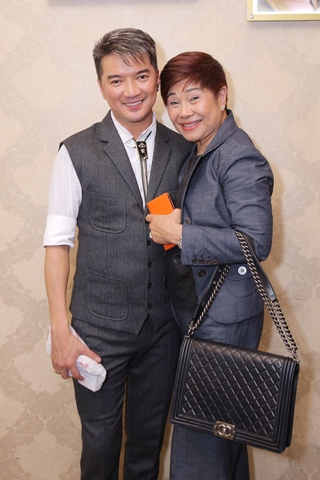 He-lo-nhung-thong-tin-gay-xon-xao-ve-moi-quan-he-giua-dam-vinh-hung-va-vo-cu-dai-gia-3