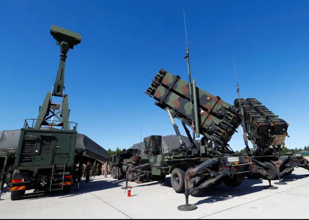 Ukraine-tiep-tuc-nhan-vu-khi-quan-su-giua-luc-tt-putin-keu-goi-dam-phan-thanh-vien-nato-bi-reo-ten