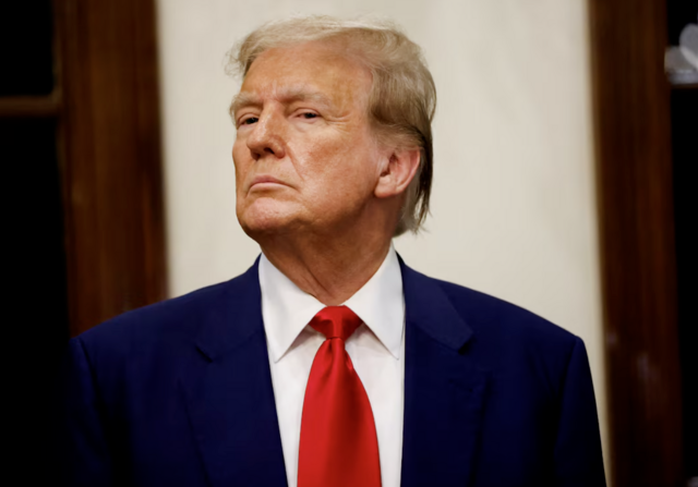 tt-trump-tuyen-bo-soc-ve-tt-zelensky-va-so-tien-vien-tro-cho-ukraine-khi-dam-phan-voi-nga-that-bai