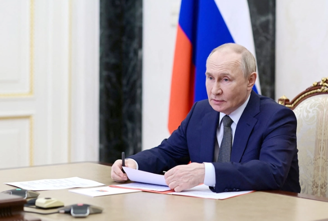 tt-trump-co-tuyen-bo-chan-dong-viec-vien-tro-quan-su-cho-ukraine-sau-khi-tt-putin-tu-choi-ngung-ban-3