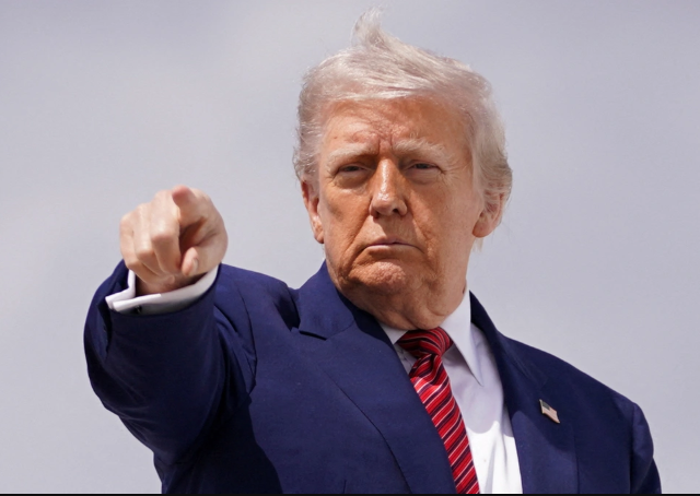 tt-trump-dua-ra-yeu-cau-gay-soc-cho-tt-zelensky-va-co-tuyen-bo-chan-dong-ve-xung-dot-o-ukraine