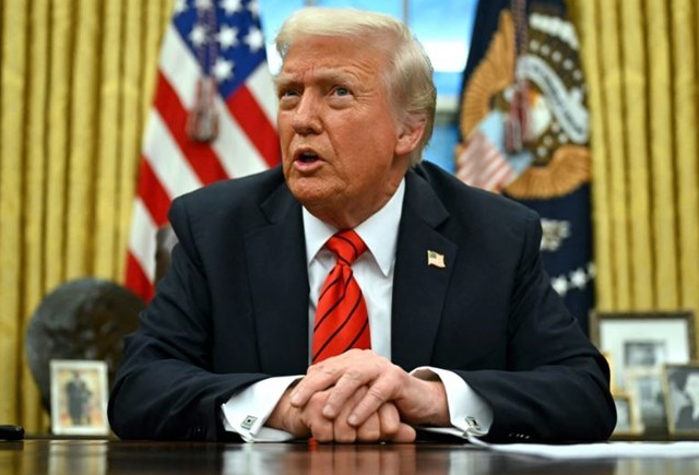 Nong-tt-trump-co-tuyen-bo-gay-chan-dong-sau-khi-nga-co-quyet-dinh-mang-tinh-lich-su-ve-xung-dot-ukraine-1