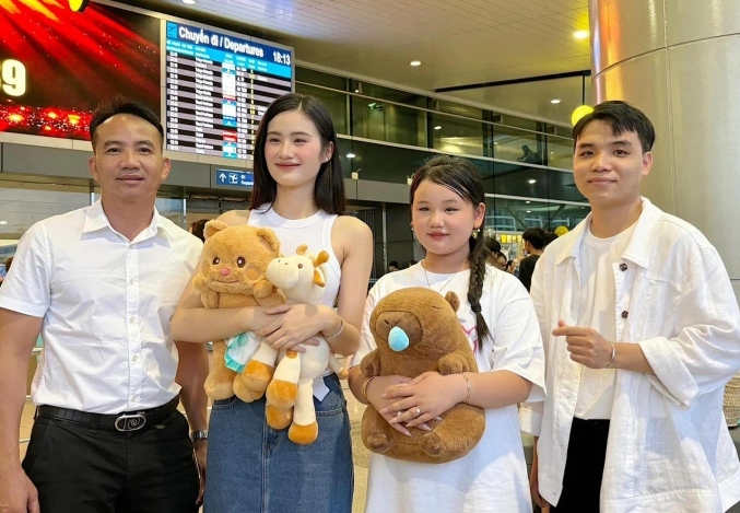 he-lo-ly-do-thuc-su-khien-hoa-hau-y-nhi-va-ban-trai-khong-con-xuat-hien-ben-canh-nhau-suot-1-nam-qua-2