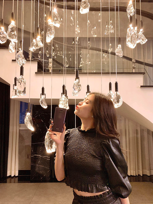Hoang-thuy-linh-giau-co-nao-biet-thu-sang-trong-o-tam-dao-va-can-penthouse-2-tang-400m2-o-tphcm-10