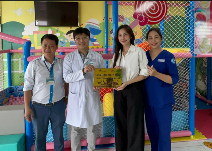 Hoa-hau-nguyen-thuc-thuy-tien-tung-tham-gia-nhung-hoat-dong-tu-thien-noi-bat-nao-truoc-khi-bi-bat