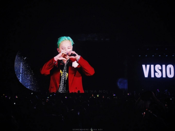 g-dragon-chay-het-minh-duoi-mua-tai-my-dinh-dem-nhac-di-vao-lich-su-voi-hang-chuc-nghin-fan-viet-10