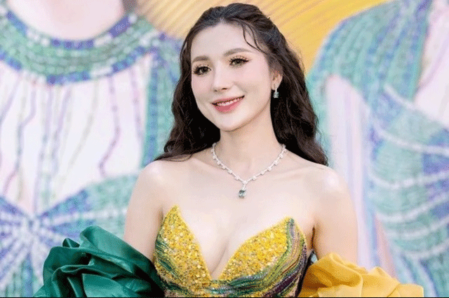 Netizen-phat-hien-ra-mot-su-that-gay-ngo-ngang-ve-ngan-collagen-doan-di-bang-cung-bi-reo-ten-1