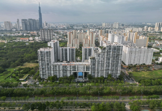 Chuyen-gia-giai-dap-viec-co-nen-mua-nha-chua-co-so-hong-de-tiet-kiem-gan-1-ty-dong-1
