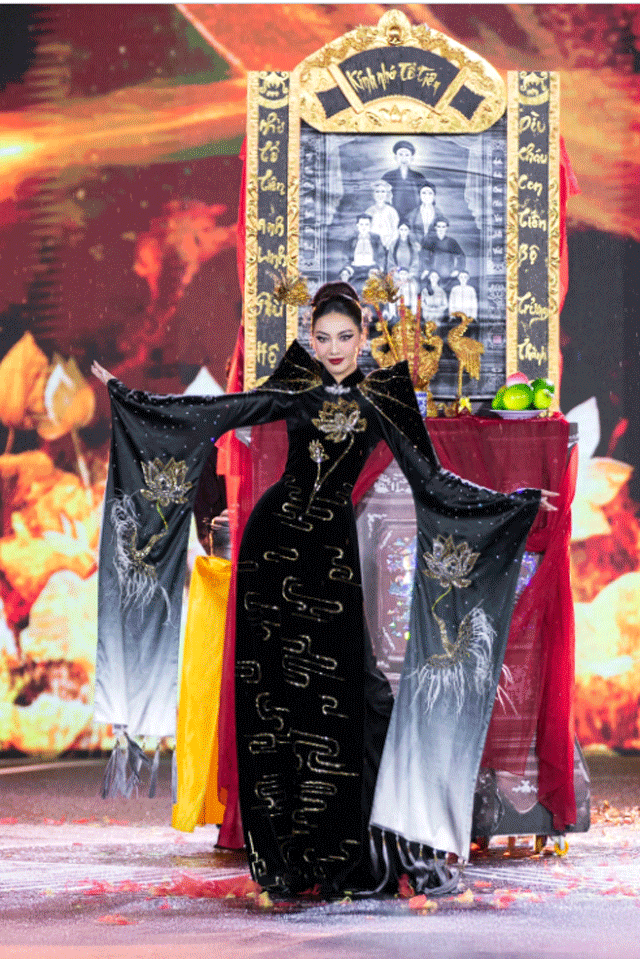Nha-su-hoc-duong-trung-quoc-len-tieng-ve-thi-sinh-hoa-hau-miss-grand-vn-dua-ban-tho-len-san-khau-3