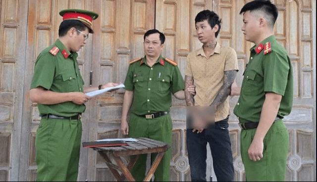 Gia-lai-he-lo-nguyen-nhan-gay-phan-no-vu-nam-thanh-nien-cam-dao-di-khap-thong-la-hat-doi-chem-nguoi-4