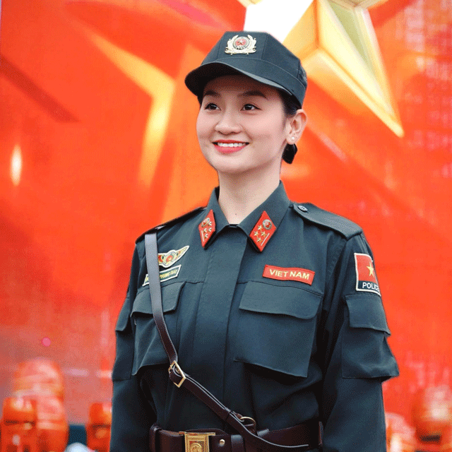 He-lo-thong-tin-doi-tu-it-ai-biet-ve-dai-uy-phuong-thao-ha-guc-nhom-quai-xe-o-ho-guom-1