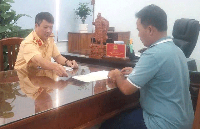 Danh-tinh-nguoi-dan-ong-vi-pham-1-loi-giao-thong-nghiem-trong-lien-tuc-14-lan-trong-3-thang