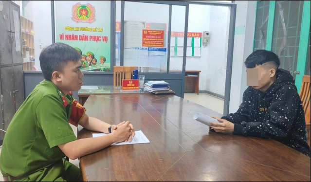 Chu-tai-khoan-tiktok-le-duong-phat-truc-tiep-thach-thuc-cong-an-bi-phat-16-trieu-dong