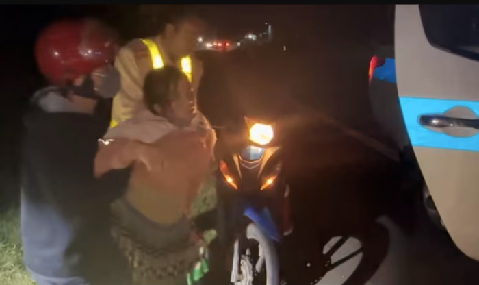 Dak-nong-phat-hien-vo-chong-tre-dung-doc-duong-voi-ve-mat-hot-hoang-csgt-ho-tro-sinh-no-thanh-cong