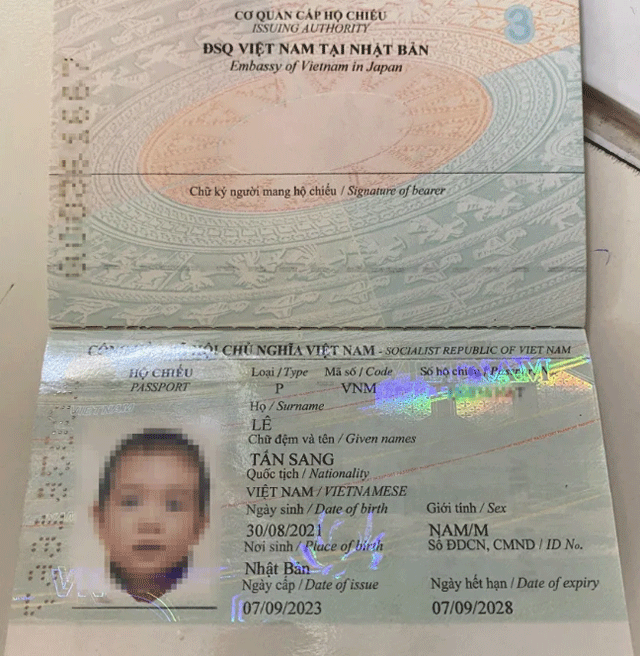 Nha-trang-thong-tin-gay-xot-xa-vu-me-gia-vo-dat-xe-taxi-cho-con-trai-4-tuoi-di-1-minh-den-gap-cha-roi-bien-mat-3
