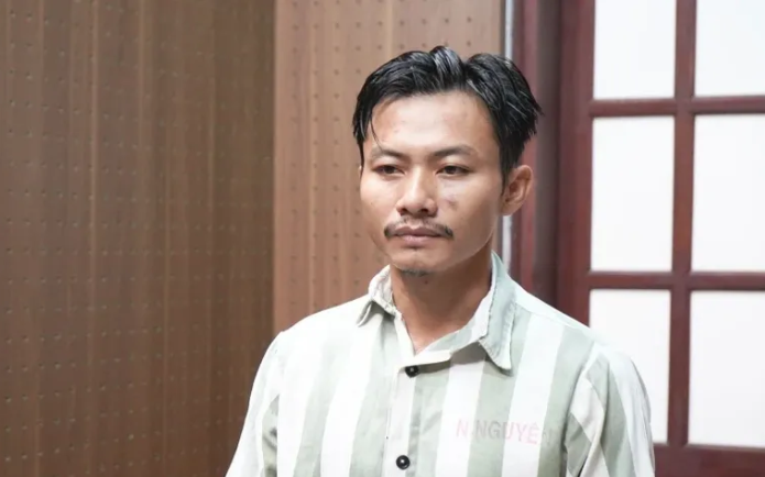 loi-khai-chan-dong-cua-con-trai-le-tung-van-he-lo-am-muu-benh-hoan-cua-thay-ong-noi-voi-2-con-gai-3